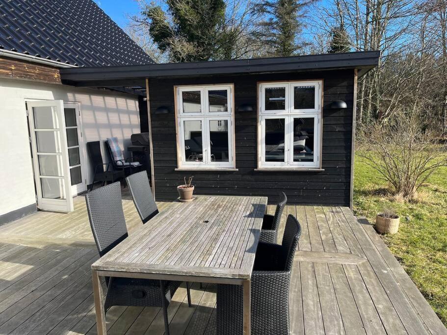 Dejligt Stort Hus Med Spa Ålbæk エクステリア 写真