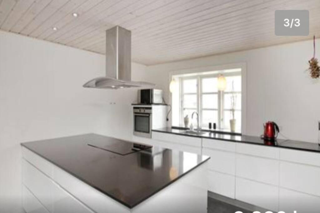 Dejligt Stort Hus Med Spa Ålbæk エクステリア 写真